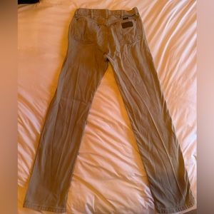 Wrangler Men's Khaki/Tan Straight-Leg Jeans